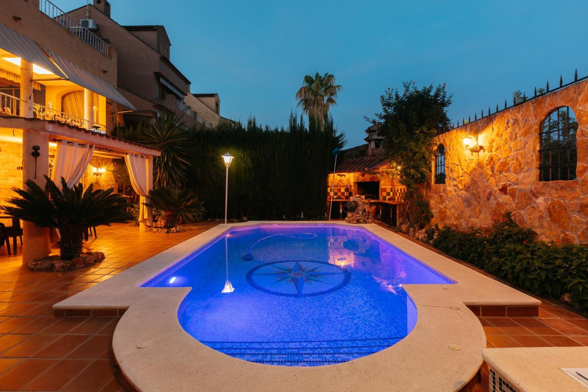Chalet, Villa Rodeada De Naturaleza Piscina A Doce Klm De Valencia Y 7 Del Aeropuerto Exterior foto