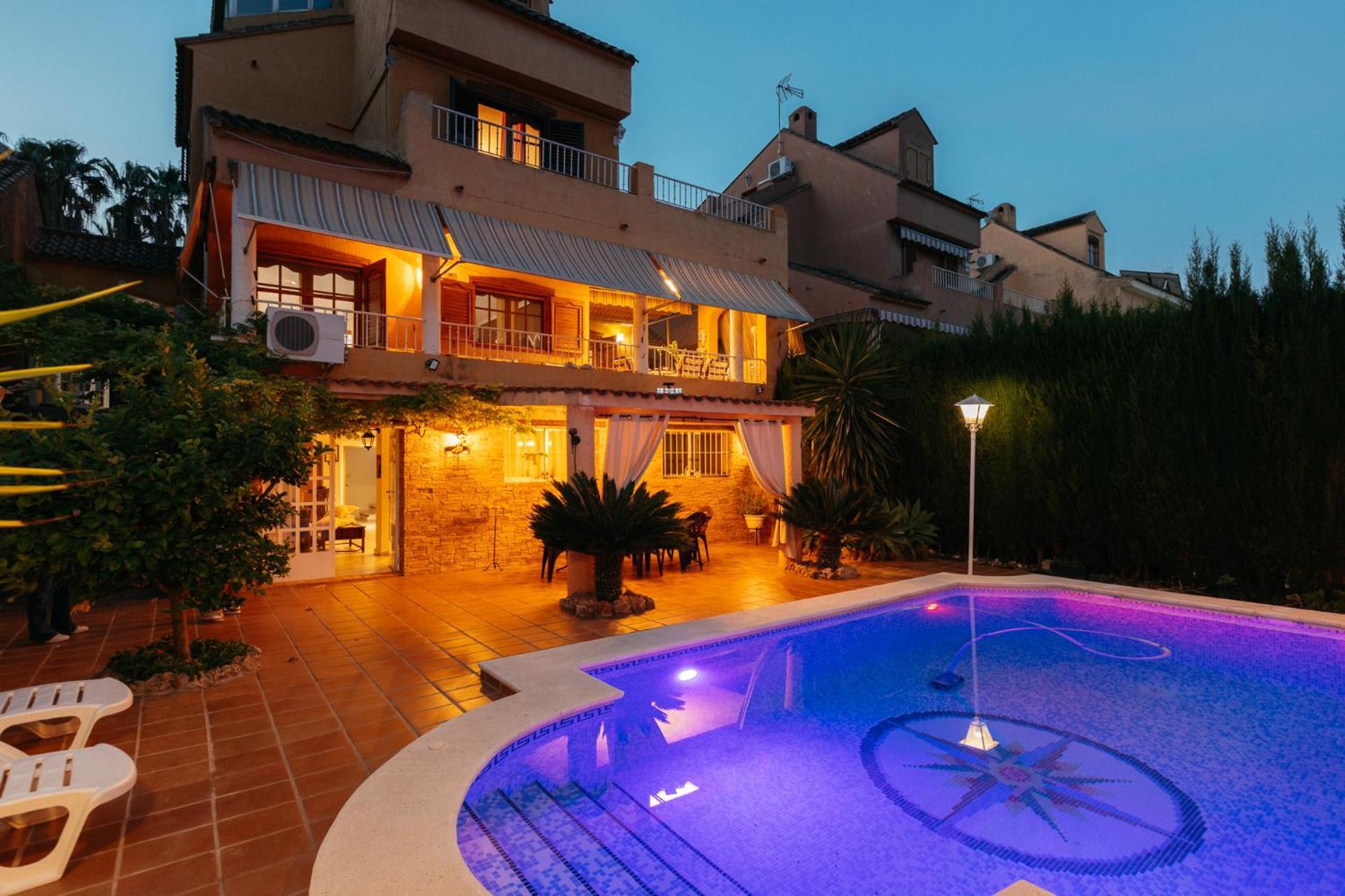 Chalet, Villa Rodeada De Naturaleza Piscina A Doce Klm De Valencia Y 7 Del Aeropuerto Exterior foto
