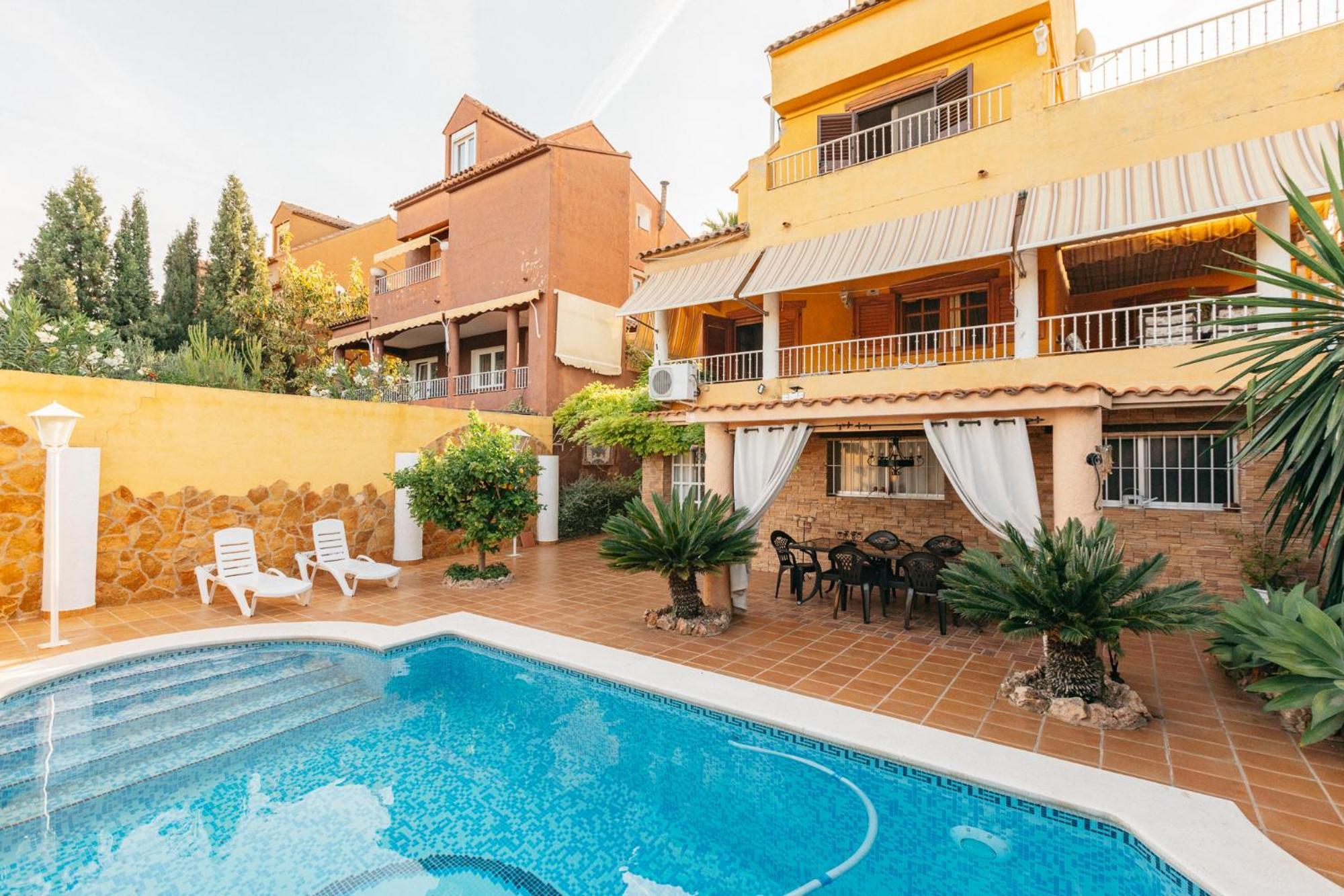 Chalet, Villa Rodeada De Naturaleza Piscina A Doce Klm De Valencia Y 7 Del Aeropuerto Exterior foto